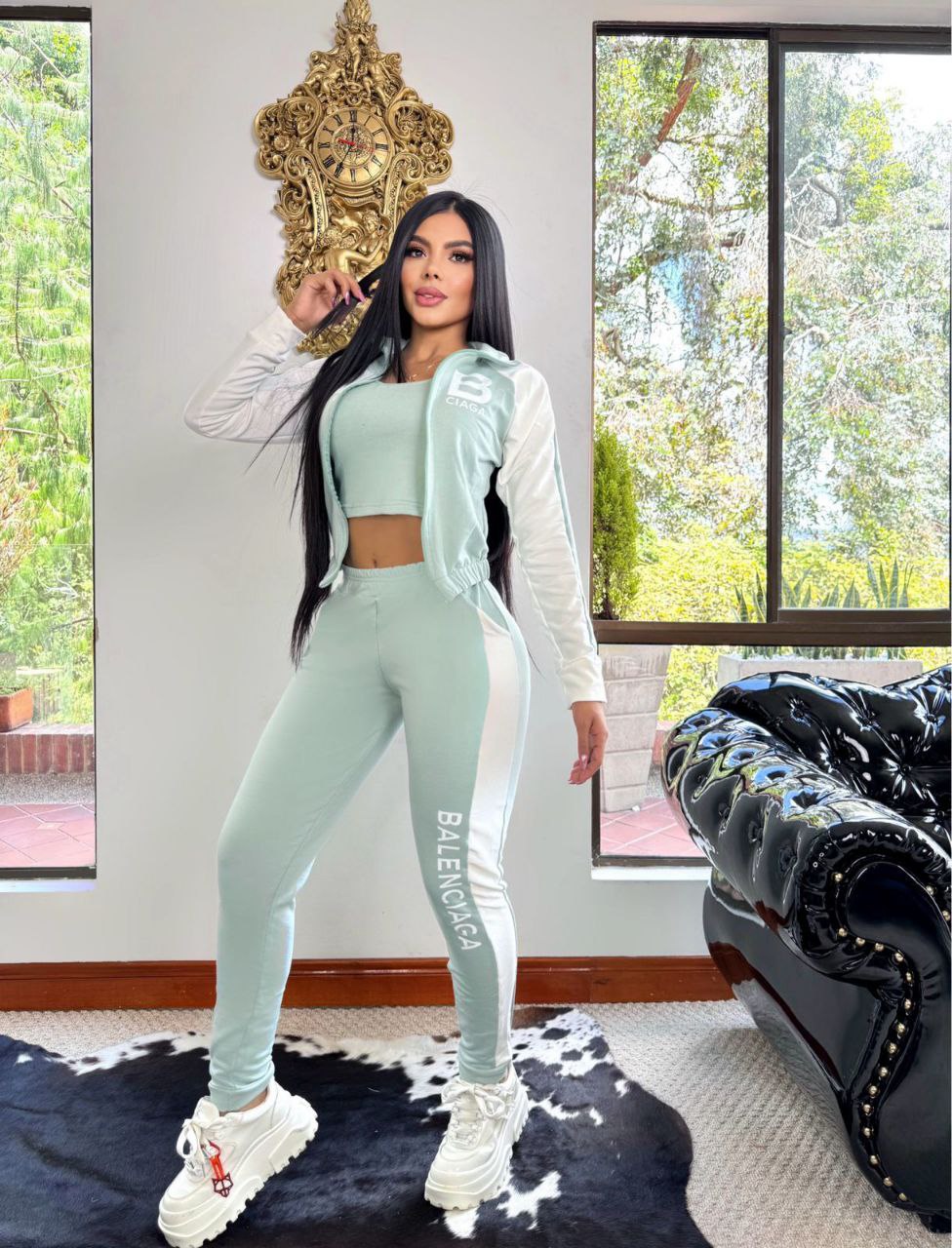 Ref 21- Sudadera Urban Chic – El Toque Moderno Que Levanta Cualquier Outfit