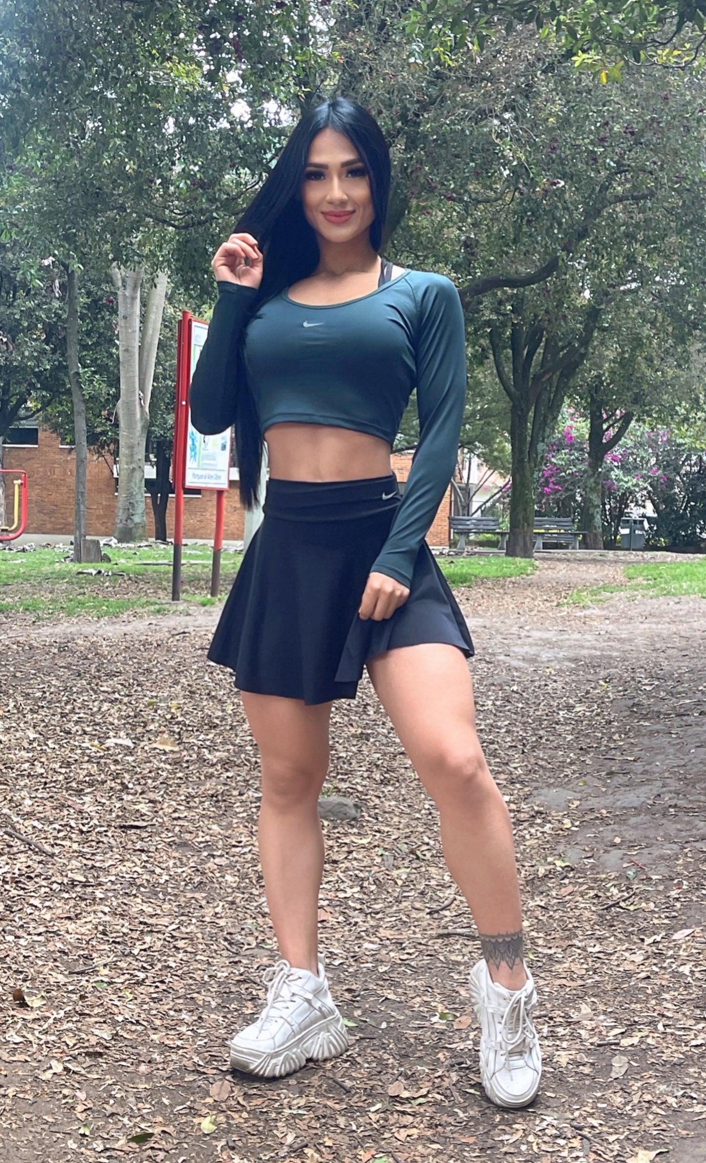 Ref 59- Falda Short + Crop Top